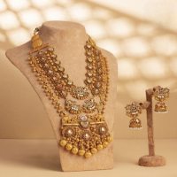 Haar / Necklace